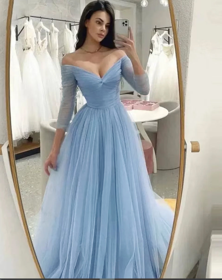 Baby Blue A-line  Elegant Tulle Prom Gown with Long Sleeves 2025