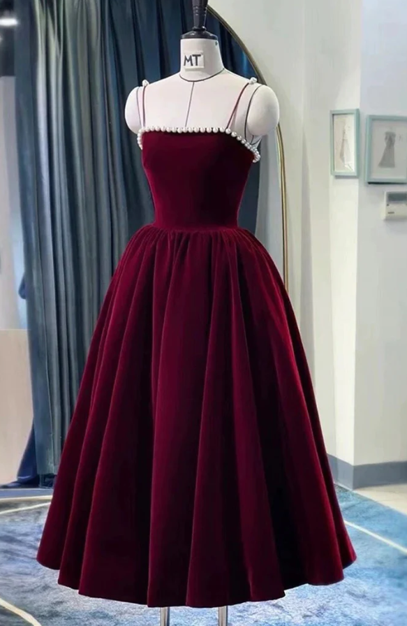 Classic Lovely Tea Length  Spaghetti Homecoming Dress ,Black/Burgundy Vlevet Prom Party Dress SP1016