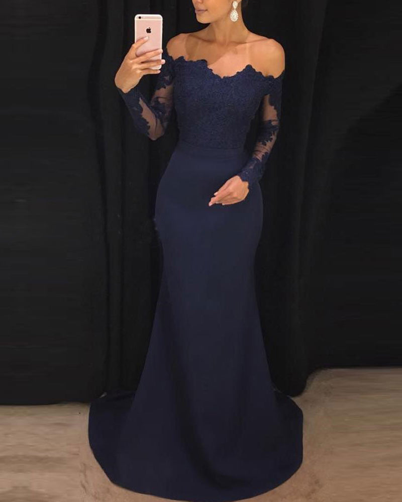 Elegant Fitted Long Sleeves Evening Gown lace Appliqued Navy Prom Dresses